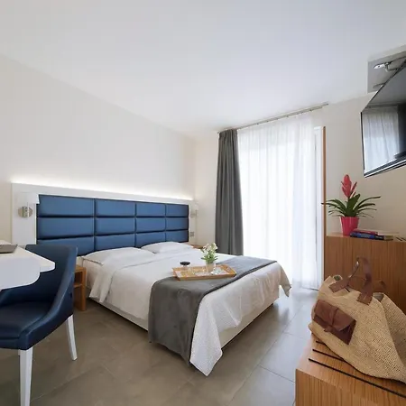 Hotel Residence Laigueglia Free Parking Exterior photo